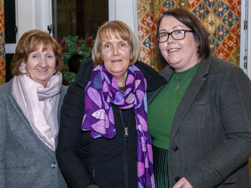 Much-loved celebrity chef, Edward Hayden, returned to Mountrath this November for the third annual  pre-Christmas Cookery Demonstration at Bloom HQ in aid of the Class of 1990 Restoration Project.