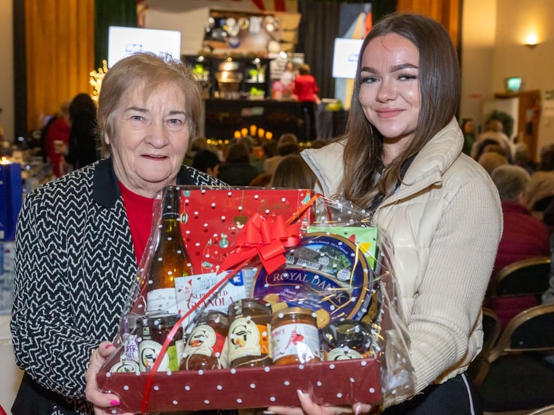 Much-loved celebrity chef, Edward Hayden, returned to Mountrath this November for the third annual  pre-Christmas Cookery Demonstration at Bloom HQ in aid of the Class of 1990 Restoration Project.