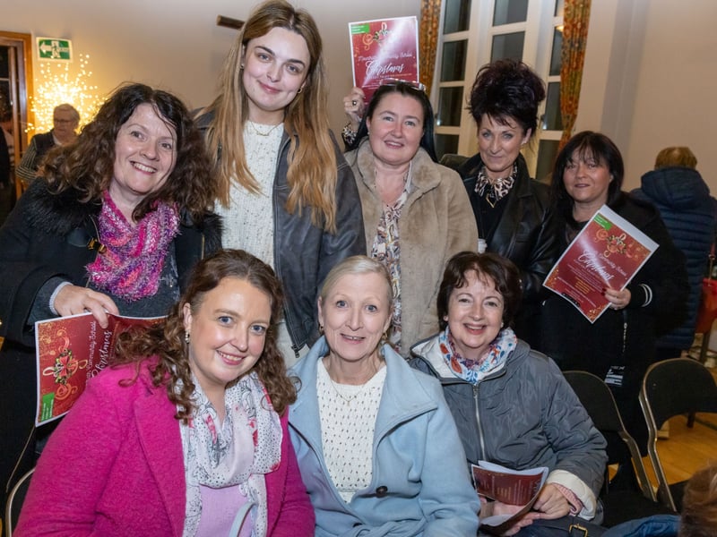 Much-loved celebrity chef, Edward Hayden, returned to Mountrath this November for the third annual  pre-Christmas Cookery Demonstration at Bloom HQ in aid of the Class of 1990 Restoration Project.