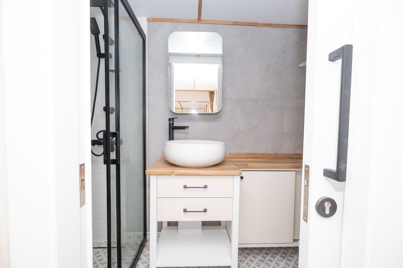 Curated visual reference: Visual Reference: Pictures Fancy Owning A Beautifully Crafted Tiny Home On Wheels
