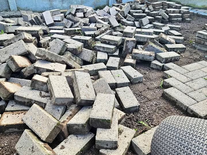 A seller from Navan has listed garden bricks free to take for free.