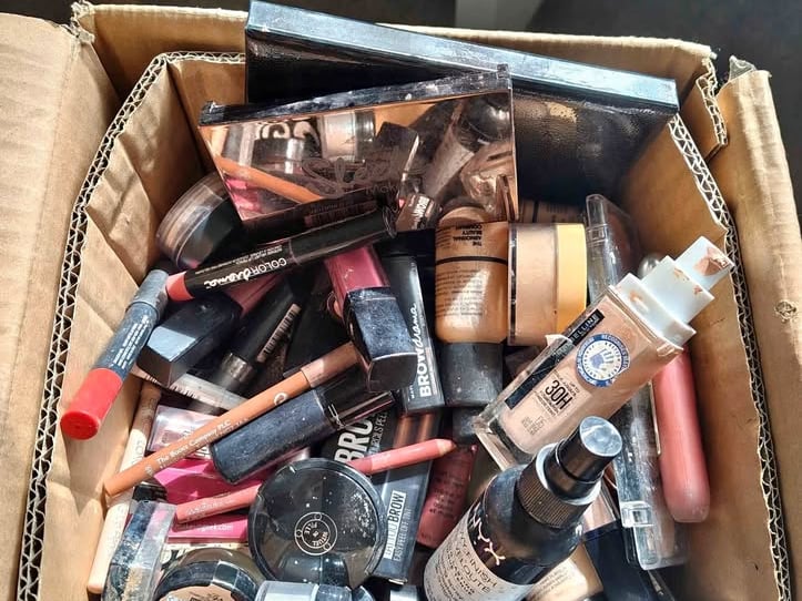 A woman in Dublin is selling a large makeup box filled with old and used make-up from brands such as Sleek, Rimmel, Catrice, Sugarpill and Ordinary. The make-up is free of charge and are all in various stages of use to be taken as a batch.