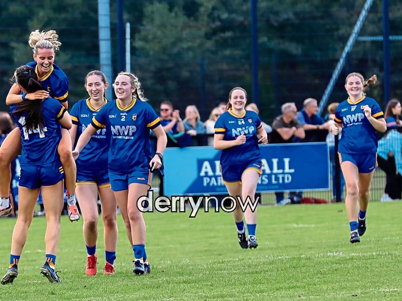 Steelstown's players celebrating beating Magherafelt.