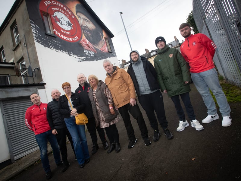 Members of the late Jon 'Ugg' Clifford's family pictured on Saturday at the unveiling of a new mural overlooking Bull Park by artist Karl Porter, UV Arts. Included are Tristar FC coaches Ryan Horner and Kealan Condren.