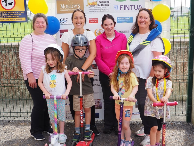 Edwina Grace, Ashley Funchion, Eileen Horan and Dav McCormack with Ciara, Bella, Alice and Sam as they set out on the Walkathon