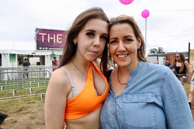 It's day two of Electric Picnic 2025 in Stradbally, County Laois where a record 80,000 fans are continuing to enjoy the music, craic and festivities. Hozier and Chappell Roan didn't disappoint as they performed on the main stage on Friday night while on Saturday night the main attractions will be Sam Fender and Fatboy Slim. While not on the official line-up, Scottish singer-songwriter Lewis Capaldi has been spotted in Laois this Saturday sparking rumours of an appearance at Electric Picnic. The talented musician pulled out of an Electric Picnic gig in 2023 as he said he was “still learning to adjust to the impact of my Tourette’s”.
He made a triumphant and surprise return to the stage with a gig in Glastonbury in June this year.
READ NEXT: 'It’s an incredible amount of money': Mayo hairdresser claims Euromillions raffle prize SATURDAY'S LINE UP ON THE MAIN STAGE 2.15pm-2.45pm Aaron Rowe 3.30pm-4.30pm Kneecap 5pm-6pm Amble 6.30pm-7.15pm Inhaler 7.45pm-8.45pm Nile Rodgers + Chic 9.30pm-11pm Sam Fender 11.30pm-1am Fatboy Slim Stay with Laois Live for full coverage from Electric Picnic 2025 across the weekend.