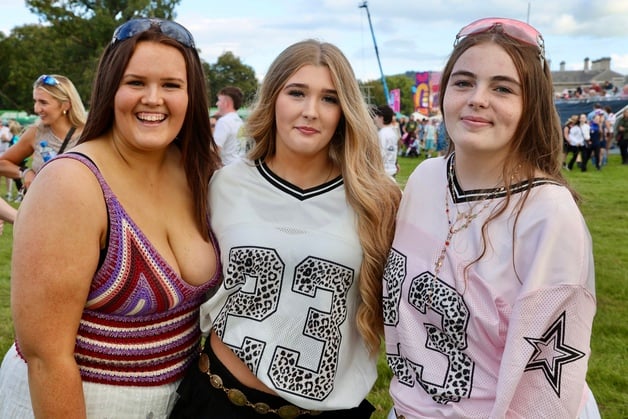 It's day two of Electric Picnic 2025 in Stradbally, County Laois where a record 80,000 fans are continuing to enjoy the music, craic and festivities. Hozier and Chappell Roan didn't disappoint as they performed on the main stage on Friday night while on Saturday night the main attractions will be Sam Fender and Fatboy Slim. While not on the official line-up, Scottish singer-songwriter Lewis Capaldi has been spotted in Laois this Saturday sparking rumours of an appearance at Electric Picnic. The talented musician pulled out of an Electric Picnic gig in 2023 as he said he was “still learning to adjust to the impact of my Tourette’s”.
He made a triumphant and surprise return to the stage with a gig in Glastonbury in June this year.
READ NEXT: 'It’s an incredible amount of money': Mayo hairdresser claims Euromillions raffle prize SATURDAY'S LINE UP ON THE MAIN STAGE 2.15pm-2.45pm Aaron Rowe 3.30pm-4.30pm Kneecap 5pm-6pm Amble 6.30pm-7.15pm Inhaler 7.45pm-8.45pm Nile Rodgers + Chic 9.30pm-11pm Sam Fender 11.30pm-1am Fatboy Slim Stay with Laois Live for full coverage from Electric Picnic 2025 across the weekend.