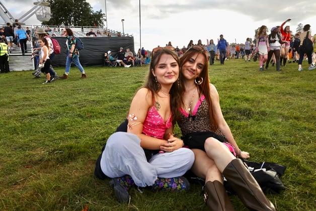 It's day two of Electric Picnic 2025 in Stradbally, County Laois where a record 80,000 fans are continuing to enjoy the music, craic and festivities. Hozier and Chappell Roan didn't disappoint as they performed on the main stage on Friday night while on Saturday night the main attractions will be Sam Fender and Fatboy Slim. While not on the official line-up, Scottish singer-songwriter Lewis Capaldi has been spotted in Laois this Saturday sparking rumours of an appearance at Electric Picnic. The talented musician pulled out of an Electric Picnic gig in 2023 as he said he was “still learning to adjust to the impact of my Tourette’s”.
He made a triumphant and surprise return to the stage with a gig in Glastonbury in June this year.
READ NEXT: 'It’s an incredible amount of money': Mayo hairdresser claims Euromillions raffle prize SATURDAY'S LINE UP ON THE MAIN STAGE 2.15pm-2.45pm Aaron Rowe 3.30pm-4.30pm Kneecap 5pm-6pm Amble 6.30pm-7.15pm Inhaler 7.45pm-8.45pm Nile Rodgers + Chic 9.30pm-11pm Sam Fender 11.30pm-1am Fatboy Slim Stay with Laois Live for full coverage from Electric Picnic 2025 across the weekend.