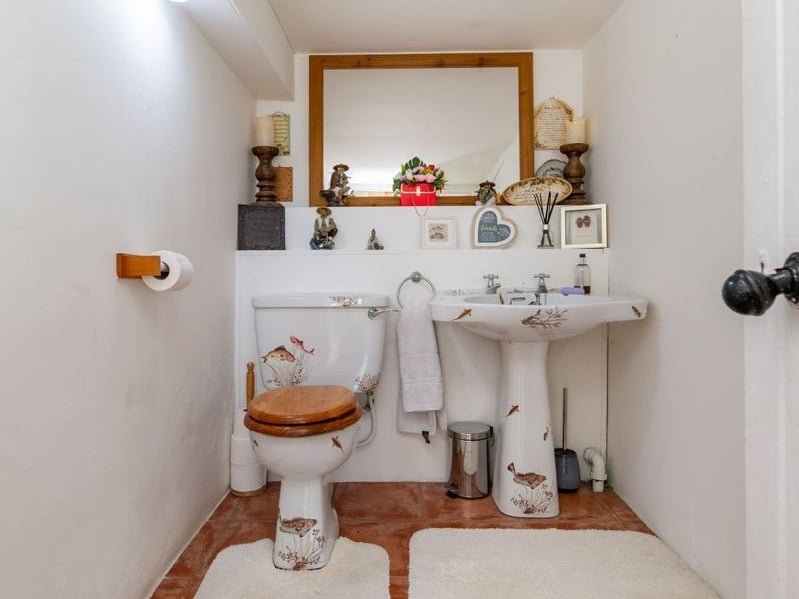 A stunning Georgian property has hit the market in Laois this week. The 19th century Cappakeel House in Emo could be yours, for a cool €1.2 million. Clement Herron Real Estate proudly presents Cappakeel House, a truly exceptional Georgian estate, dating back to circa 1820, situated just moments from the M7 motorway. A striking and private residence positioned on approximately 1.27 hectares (3.14 acres) of lush gardens and pasture, this is a home of rare charm, integrity, and scale. Approached via a tree-lined driveway, the main house immediately commands attention with its perfectly symmetrical Georgian façade, framed by landscaped lawns and mature specimen trees. The property offers the best of both worlds: a timeless period home in pristine condition with carefully preserved original features, and a remarkable opportunity for extensive residential development already granted by planning. The current accommodation spans two floors and includes a charming storm porch leading into an elegant entrance hallway with original Georgian tiled floors, high ceilings, and double doors into the main living spaces. The sitting room and formal dining room sit to either side, both bathed in natural light, feature fireplaces, and ornate coving still in place. To the rear of the house is the kitchen and dining area, a warm and inviting space that leads to a ground floor guest w.c. A standout feature of the home is the broad half-turn staircase which gracefully rises to the first floor. The landing offers a true sense of space and leads to four generously sized bedrooms, each full of character and light, along with the main bathroom, which retains the traditional elegance in keeping with the period style. The home is heated via oil-fired central heating and also benefits from a solid fuel stove for added comfort. The house is in excellent decorative order throughout, with a clear emphasis on preserving the architectural details of the Georgian period while maintaining everyday practicality. The internal spaces feel