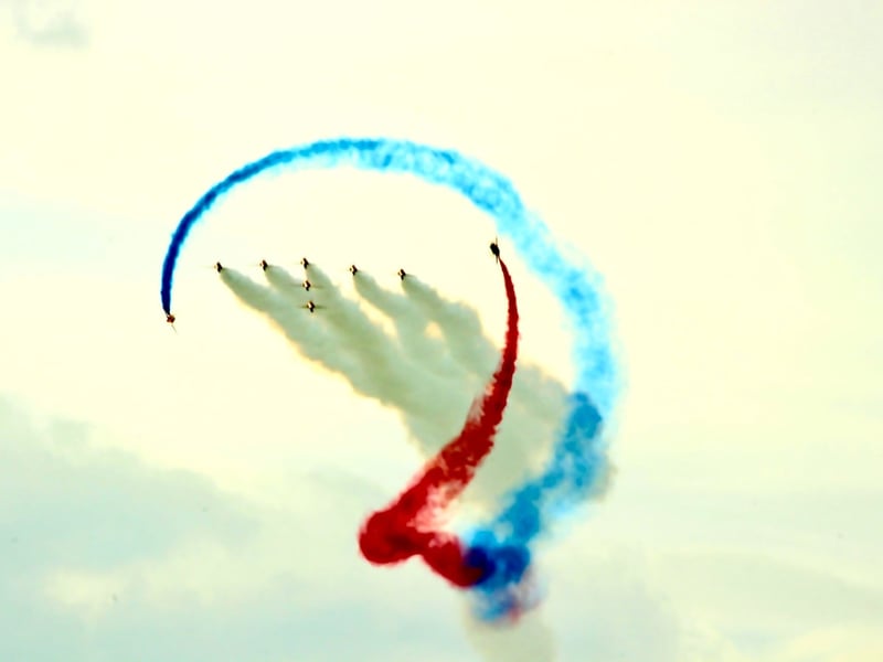 Use the Next > above to go through the gallery Sean McKenna's picture of the Italian display team at the Bray Air Show