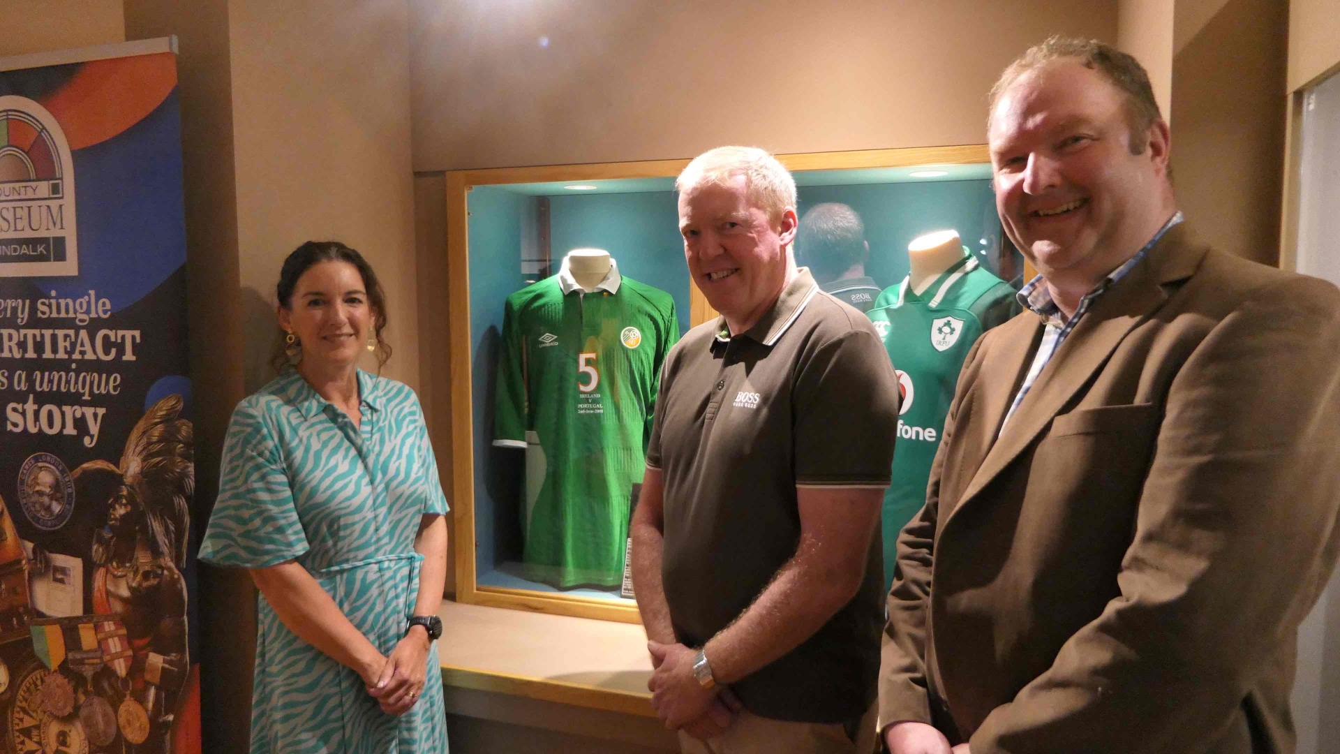 PHOTOS: Stephen Staunton opens Sporting Legends exhibition at Louth ...
