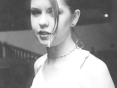 We have delved deep back into the Offaly archives for today's Throwback Thursday which features pictures from a Grad celebrated in Tullamore. We believe the pictures are from the late 1990s. Who will you recognise today? CLICK ON NEXT ABOVE TO GO THROUGH THE GALLERY OF PICTURES