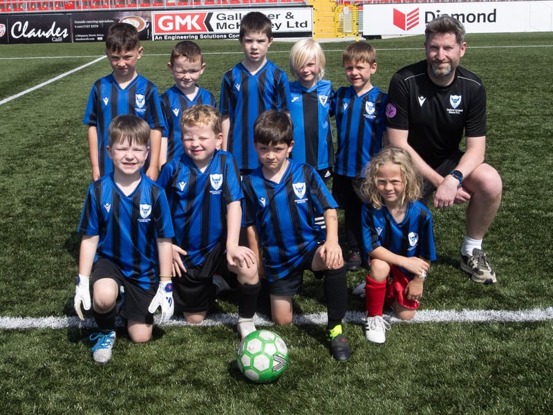 The Oxford United FC u-7s.