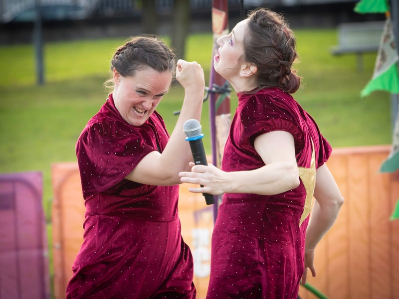 The two ladies from Symmetry Circus performing on Friday night at Bull Park.
