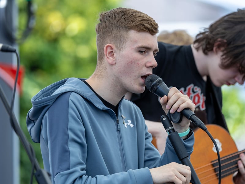 Musicians drew the crowds to their feet as Music Generation Laois recently held their Summer School of Rock & Pop Show in the Laois Music Centre, on Sunday July 13. 