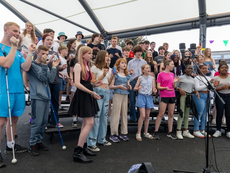 Musicians drew the crowds to their feet as Music Generation Laois recently held their Summer School of Rock & Pop Show in the Laois Music Centre, on Sunday July 13. 