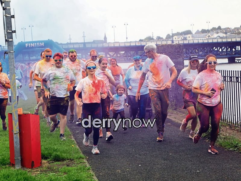 Young and old taking part in the ARC Fitness 3k Colour Dash.