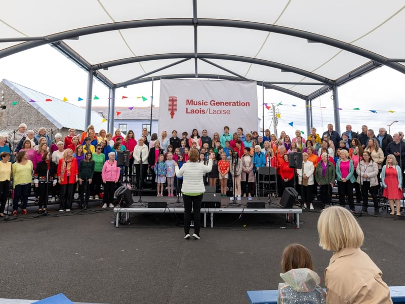 Laois Music Centre marked this year's Cruinniú na nÓg with a stunning outdoor concert.  Laois le Chéile is an all-inclusive, multi-cultural, inter-generational community arts festival, taking place on the grounds of Laois Music Centre in the heart of Portlaoise town. Ta Tum Tum! is an interactive project designed for children to explore Brazilian culture through live music, creative movement and storytelling! It also explores body awareness and different rhythms used in Brazilian music.  Laois Le Chéile extended its Cruinniú festival to include a Céilí Mór, where participants took part in bilingual dance and bodhrán workshops, culminating in a large-scale Céilí with live music!