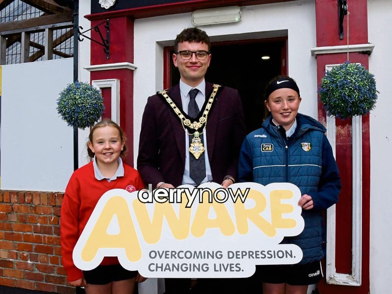 Ciaran McQuillan, Mayor of Causeway Coast and Glens, is pictured with Blaithín and Teagan McShane