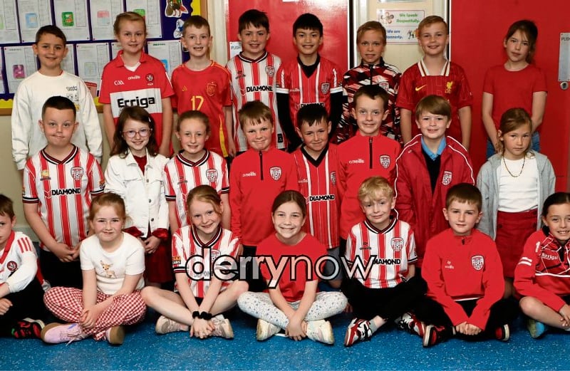 Hollybush PS pupils 'Going Red for Ryan'.