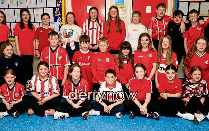 Hollybush PS pupils 'Going Red for Ryan'.