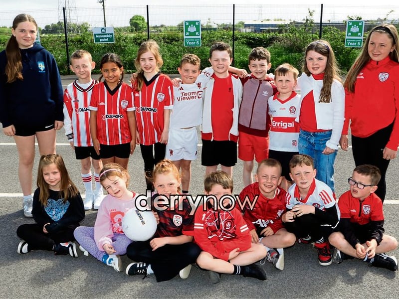Hollybush PS pupils 'Going Red for Ryan'.