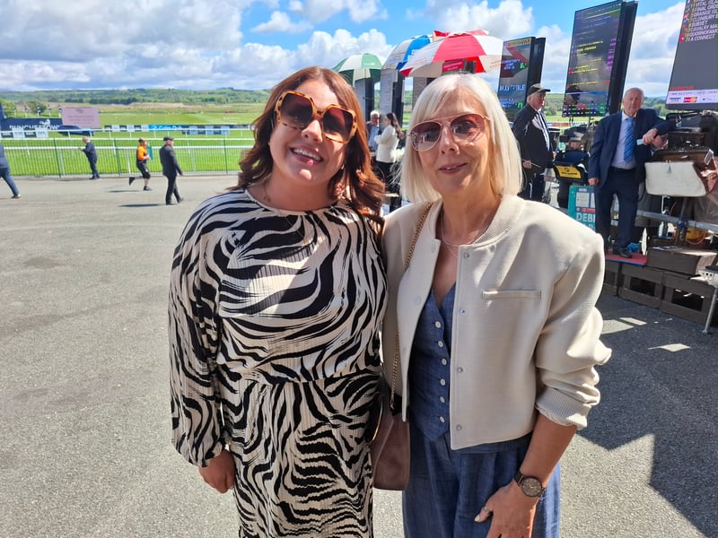 It's the final day of this year's Punchestown Festival and once again thousands of punters have made their way to the Kildare racecourse amid sunshine and warm weather. Amid soaring temperatures all week, punters have flocked to the Kildare racecourse in their thousands with Friday seeing the highest-ever single day attendance of more than 43,000 people. READ NEXT: PICTURES: Sunshine and shades again as thousands attend final day of Punchestown 2025 SBK Festival Finale Day is a fitting finale to the jump racing season in Ireland and is packed with celebrations of the season as champions are crowned.