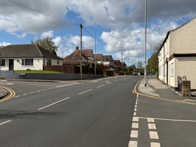 On Middleton Town Street, the average price for a flat was £129,000.