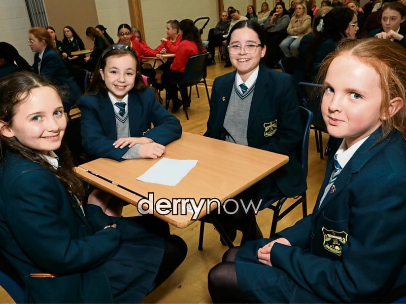 Thornhill College quiz team 5.