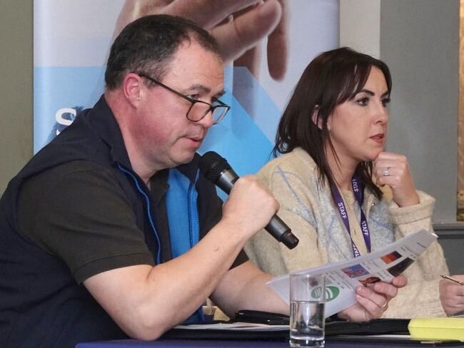 Quizmaster Sean Dunne (CEO of People First CU) and Carol Murphy (Marketing Manager at People First CU).