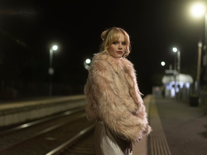 Emma Laird is known for her roles in Mayor of Kingstown, A Haunting in Venice and, recently, as Jimmima in 28 Years Later and its sequel the Bone Temple. She leads the cast of Mint as Shannon, the somewhat immature daughter of Dylan, the head of the local crime family. The English actress – whose father is Scottish – admitted that at first she was “so terrible at the Scottish accent”.
