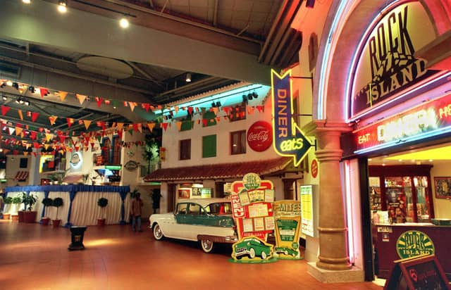 Rock Island Diner, at The Oasis, Meadowhall, in September 1999, with Spiros restaurant to the left