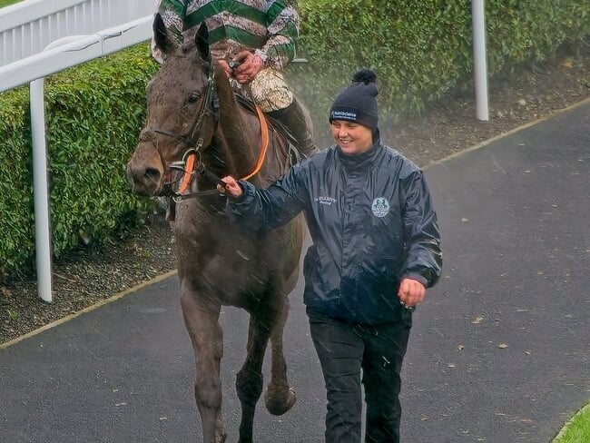 Winner of the Lawlor’s of Naas, Grade 1 Novice Hurdle 2025, the Gordon Elliott trained ’The Yellow Clay’ with jockey Sam Ewing on board being led to the winners enclosure.