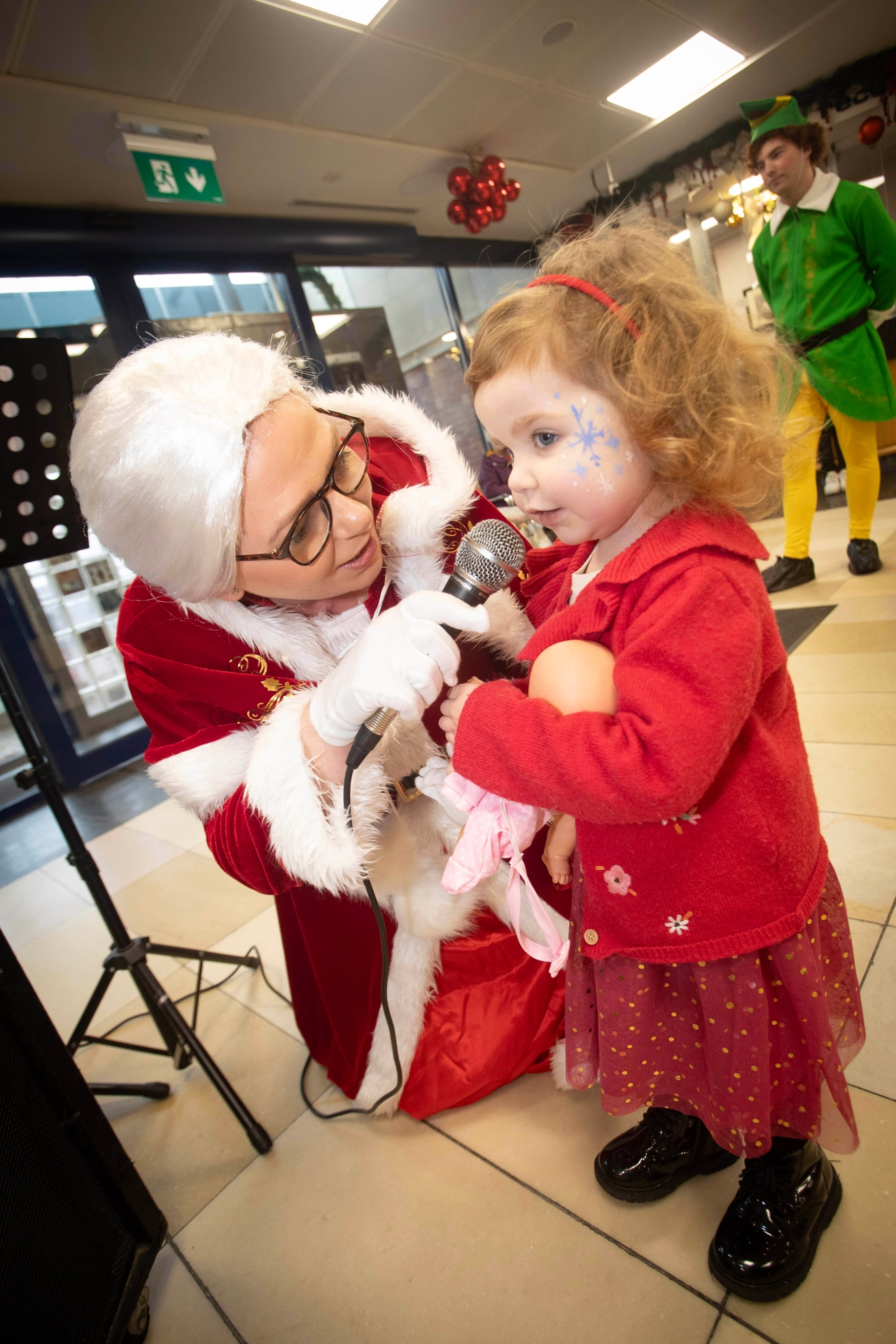 This young lady (only 2 years-old) Sophie Hasson pictured singing 'Silent Night' at the Derry Credit Union Annual Christmas 'Santa Saturday'. (Photos: Jim McCafferty Photography)