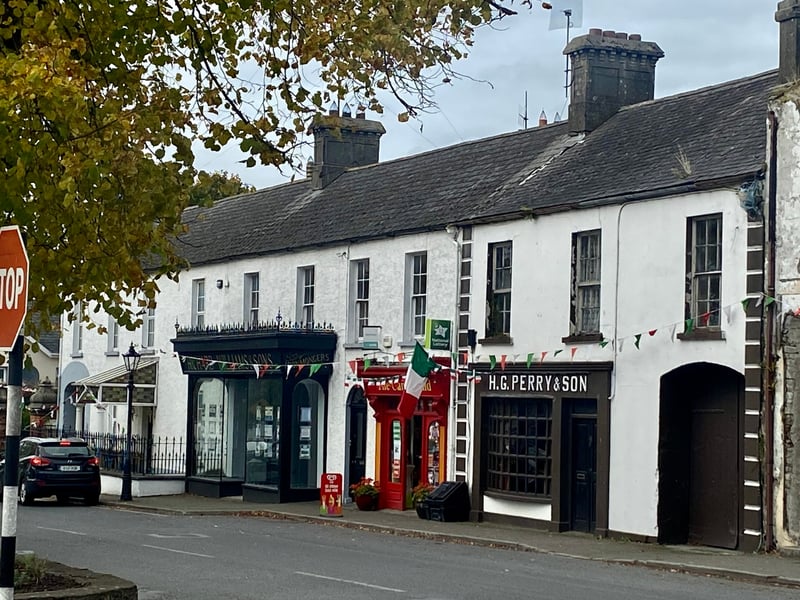 Rathdowney and Errill have been decked out with flags, window displays and bunting ahead of the Laois senior hurling final against Clough/Ballacolla.  Local businesses and homes have come out in force to show their support.