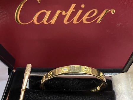 18K YELLOW GOLD CARTIER DIAMOND LOVE BANGLE €8000 - 12000