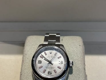 LADY'S ROLEX €4000 - 6000