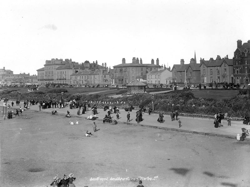 Holidaymakers on the seafront at Southport, Lancashire, sometime between 1890 and 1910