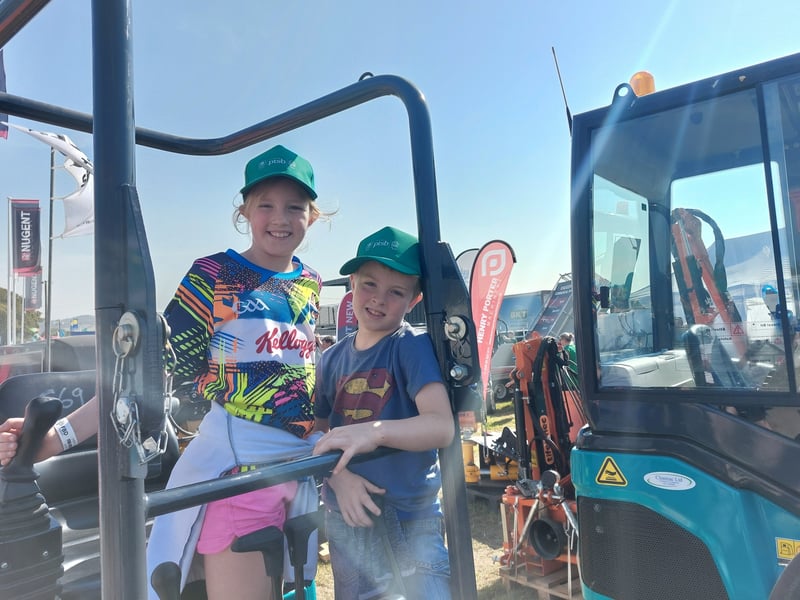 Niamh and Oisin - Ballinasloe