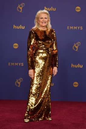 Here are pictures from the red carpet: