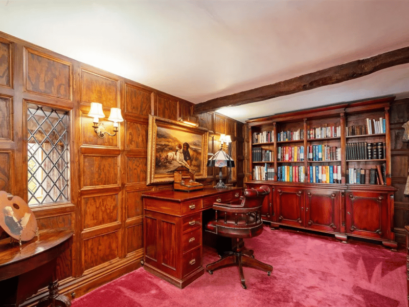 Doe Lea Farm, Main Road, Troway S21