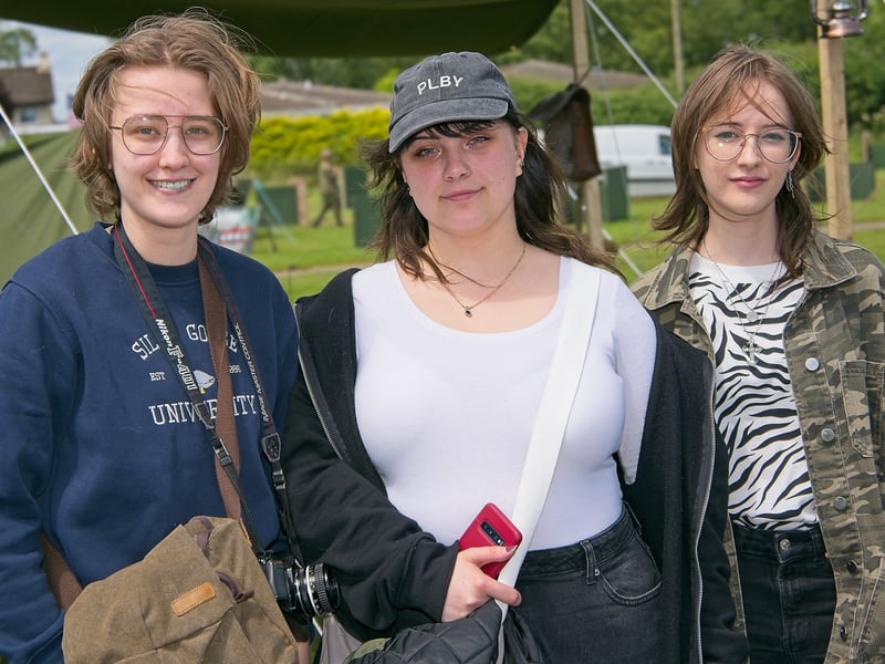Lee Mahon, Kai Stisz, Emma Mahon.