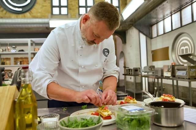 After two decades of experience in the food industry, Darren Collinson appeared on MasterChef: The Professionals in 2022. Nowadays, Darren is executive chef at Bowcliffe Hall in Wetherby. 