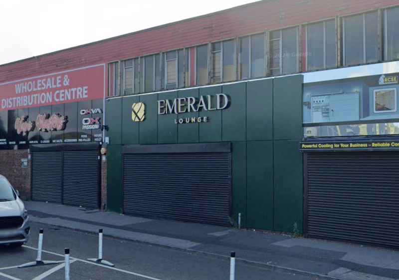 Planning permission has been approved for the subdivision of the existing Emerald Lounge restaurant and shisha lounge at Unit 1 Roseville House, Cross Stamford Street. The scheme includes converting an outbuilding into a separate café (Use Class E), new glazed frontage, ramped access to raised decking, and installation of a black high-velocity extraction cowl.