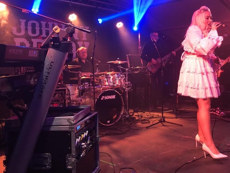 Claudia Buckely on stage at the Tipp town Music Festival