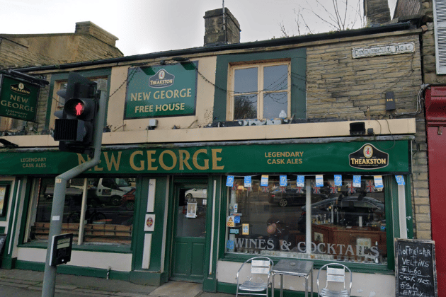 Heading out towards Kirkstall, this local favourite is praised for its fair pricing. David Buckle credits landlord "Terry" for keeping the cost down, with Cask Ale priced at £3.60 regardless of the ABV. 🍺2-4 Commercial Road, Leeds, LS5 3AQ