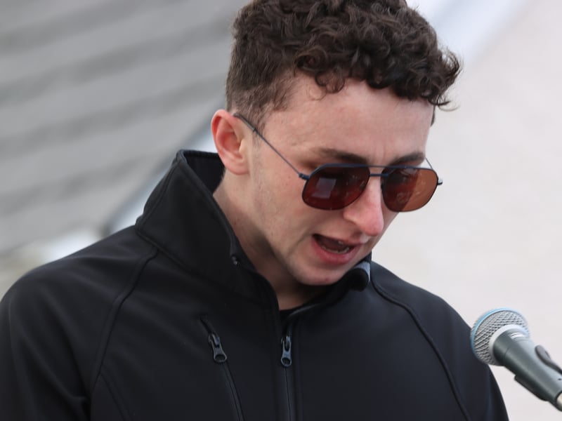 Click on the arrows to go through Thomas Gallagher's photos