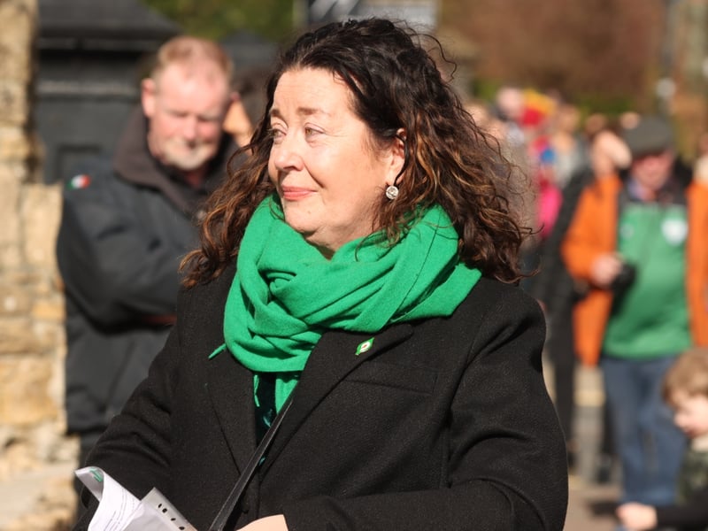 Click on the arrows to go through Thomas Gallagher's photos