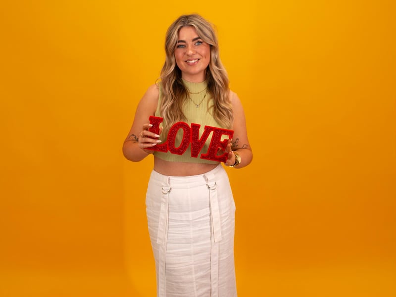 ‘Serial relationshipper’ and Matt Smith fan Leona (25) from Meath (pictured above) meets actor William (30) from Dublin. (pictured next) Guess who she thinks he looks like… 