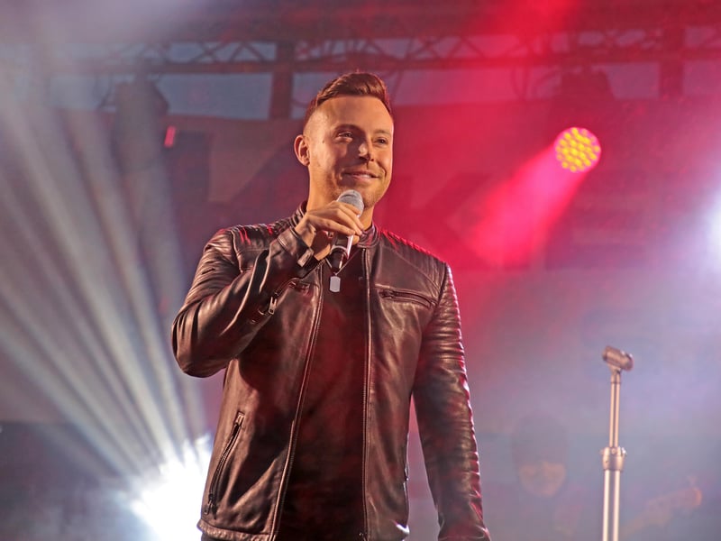 Caption: Nathan Carter entertaining the crowds during the Longford Summer Festival 